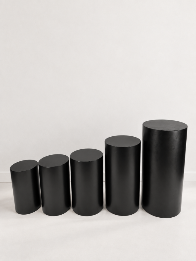 Black Metal Round Plinths - Set of 5