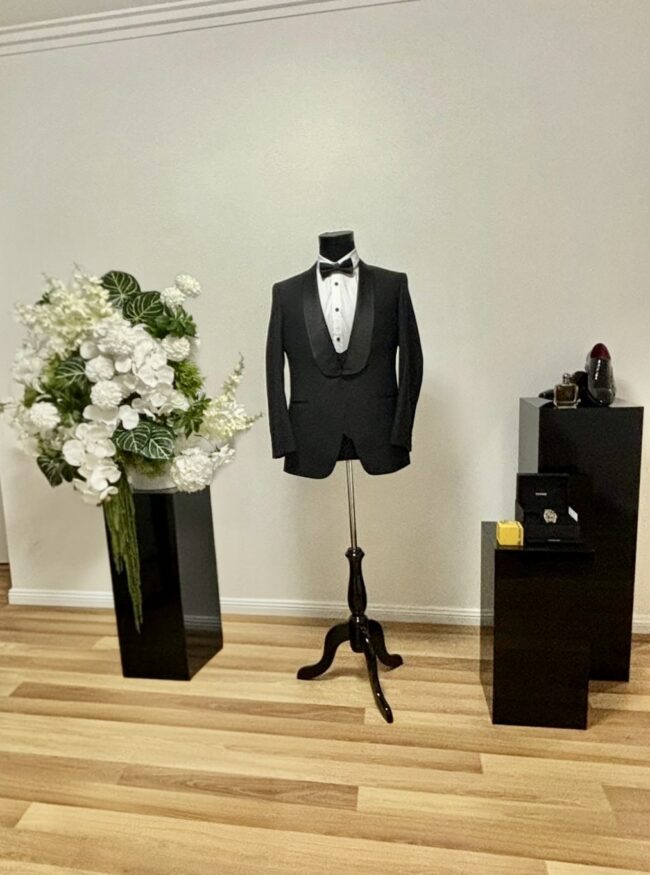 Classic Groom’s Room Setup